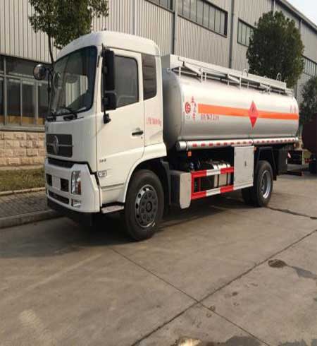 特殊車(chē)輛車(chē)廂聚脲耐磨噴涂案例